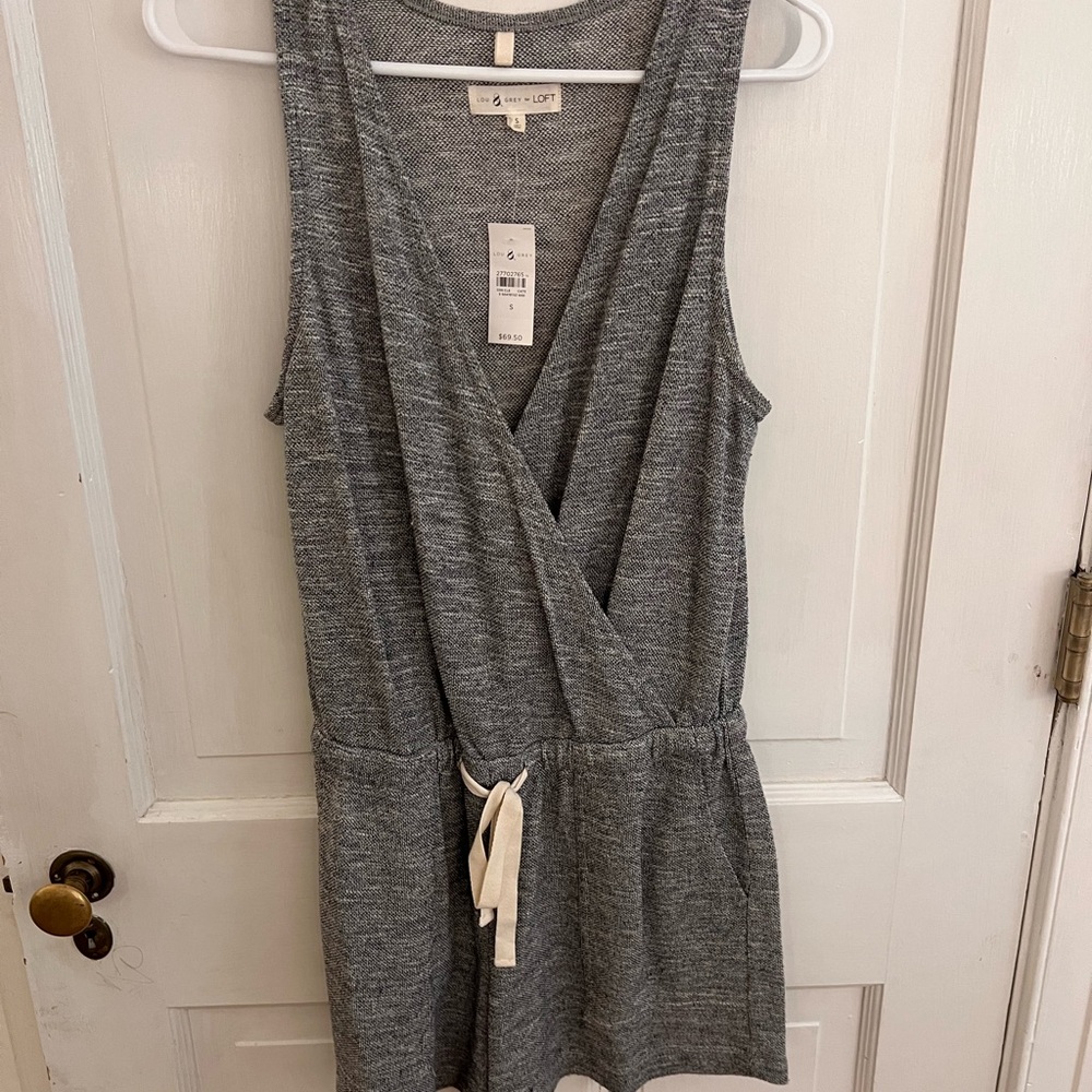 Lou & Grey Gray Sleeveless Romper